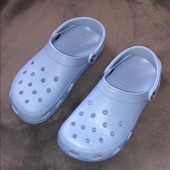 light blue crocs mens